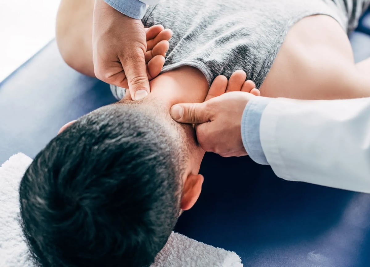 Advanced approach to cervicobrachialgia: differential diagnosis and treatment